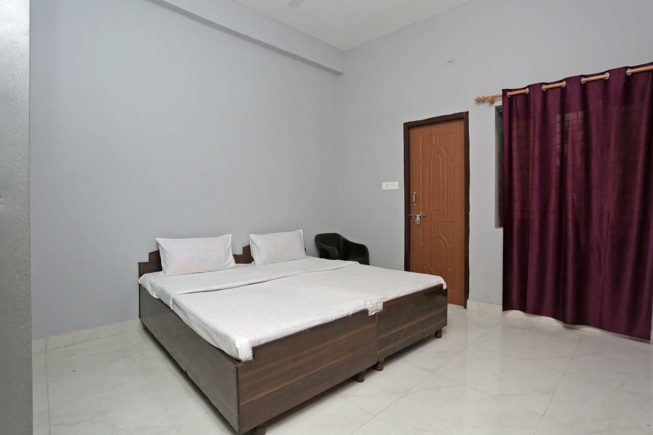 Spot On 36302 Ganesh Hotel 3*